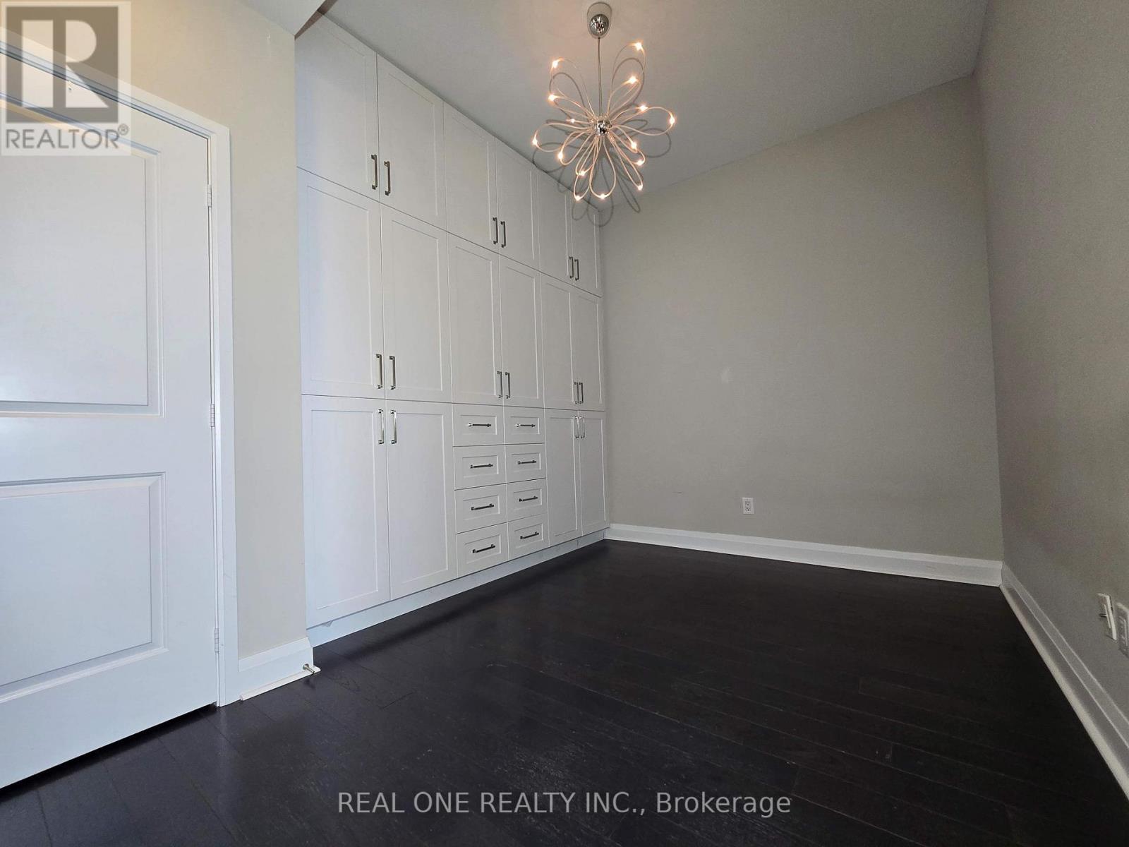 4204 - 65 St. Mary Street, Toronto, Ontario  M5S 0A6 - Photo 3 - C12208672