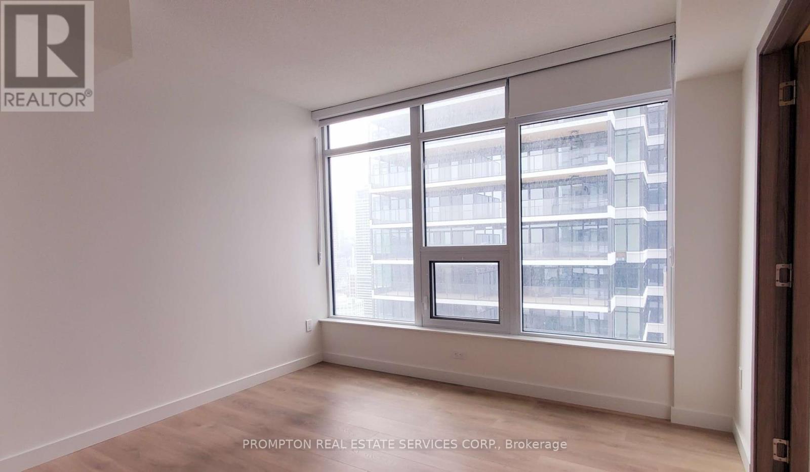 3005 - 3 Concord Cityplace Way, Toronto, Ontario  M5V 0X4 - Photo 14 - C12208681