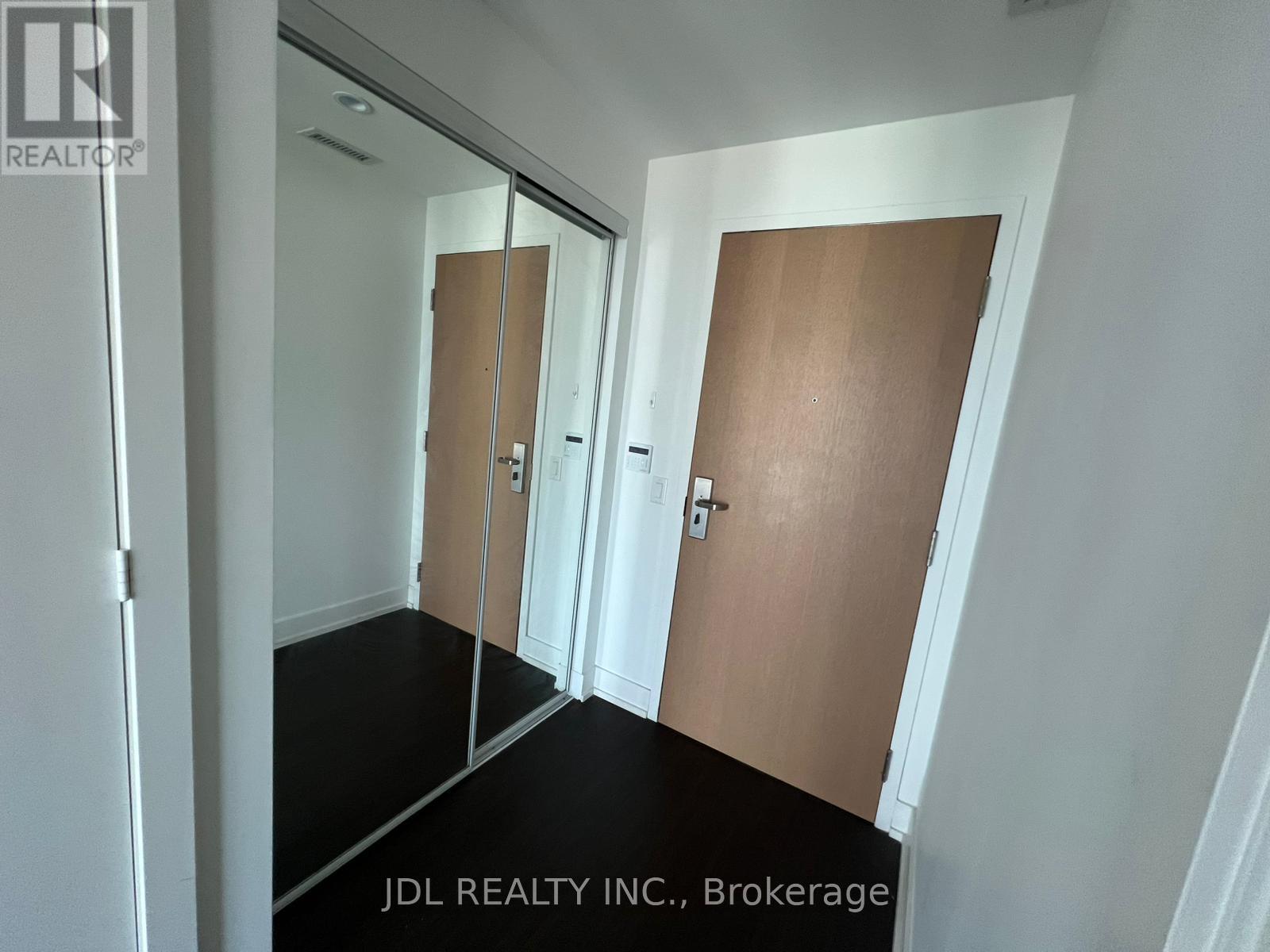 5008 - 7 GRENVILLE STREET, Toronto, Ontario