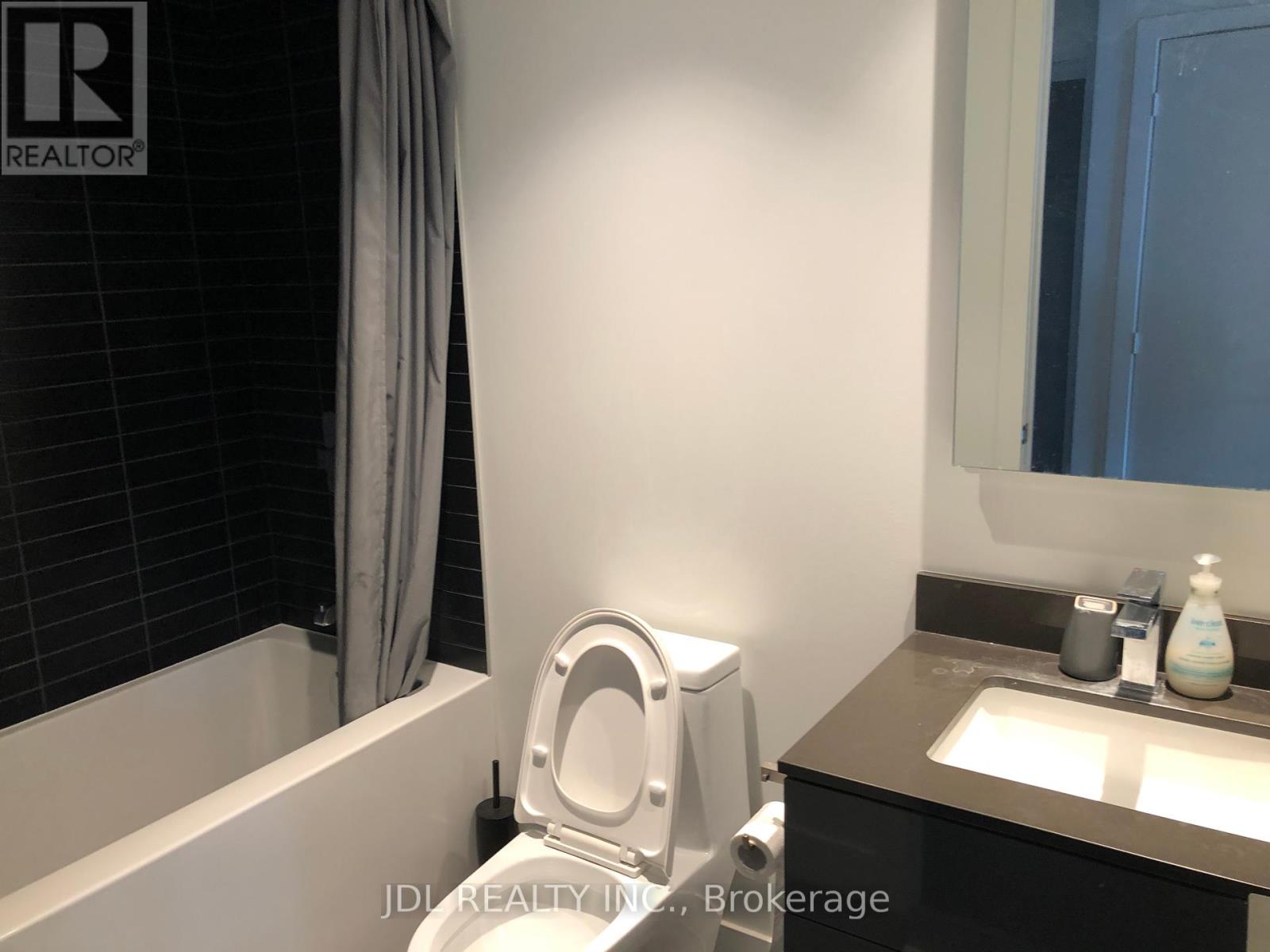 5008 - 7 Grenville Street, Toronto, Ontario  M4Y 0E9 - Photo 4 - C12208694