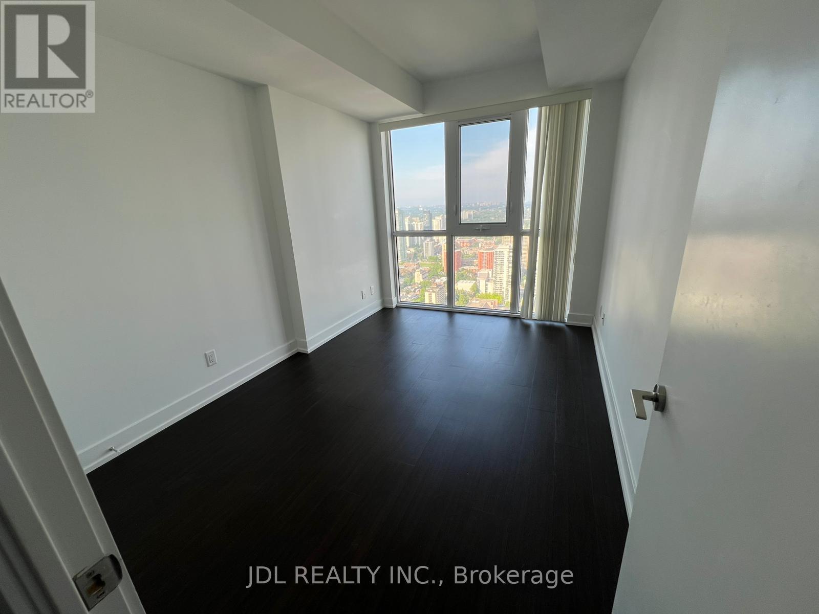 5008 - 7 Grenville Street, Toronto, Ontario  M4Y 0E9 - Photo 8 - C12208694