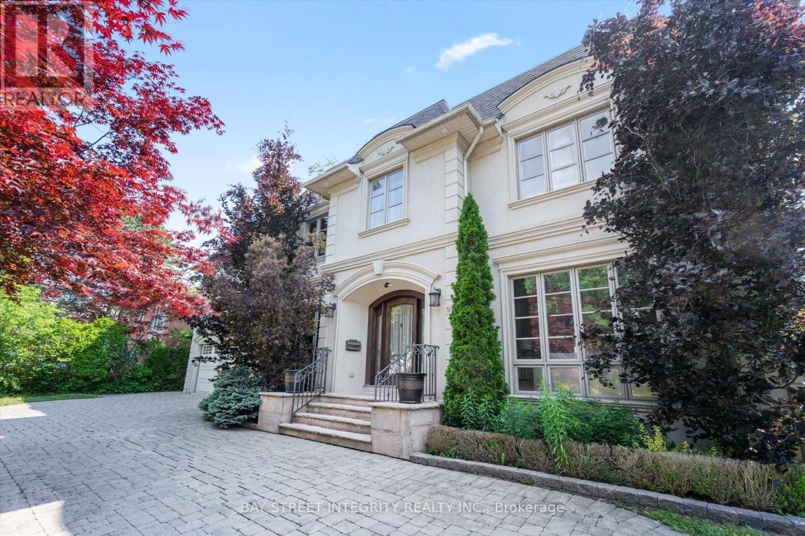 50 Leacroft Crescent, Toronto (Banbury-Don Mills), Ontario  M3B 2G6 - Photo 2 - C12208696