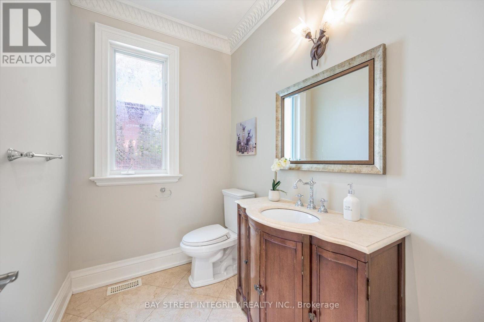 50 Leacroft Crescent, Toronto (Banbury-Don Mills), Ontario  M3B 2G6 - Photo 22 - C12208696