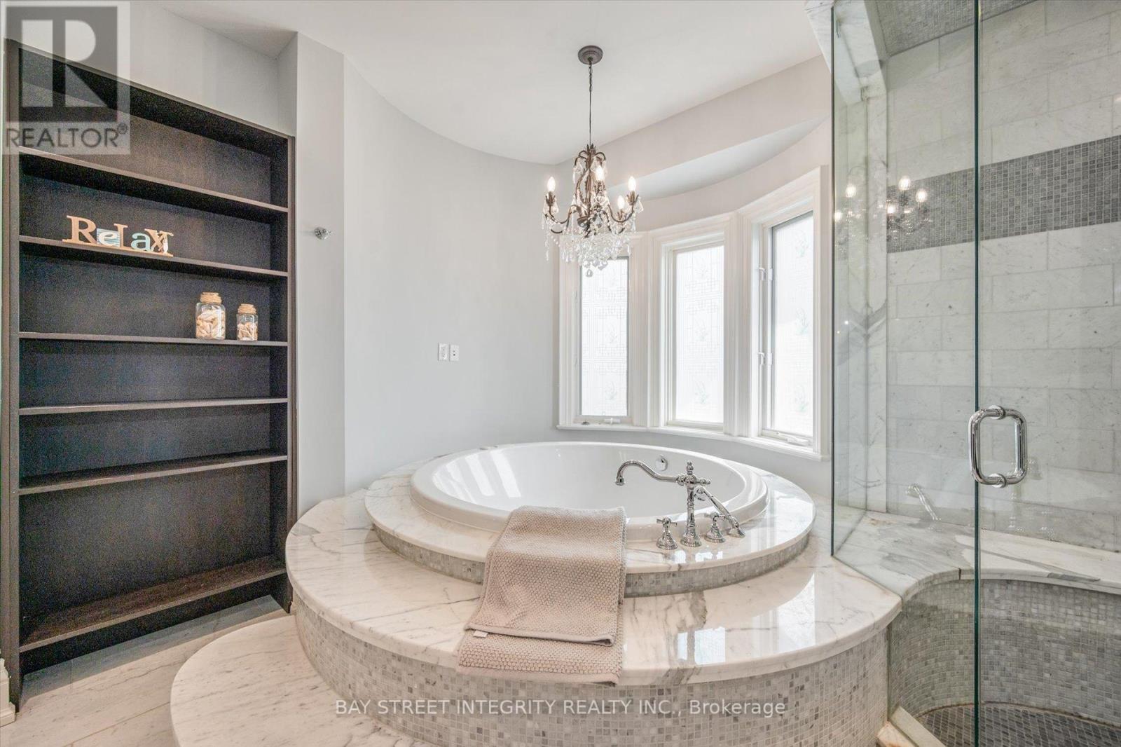 50 Leacroft Crescent, Toronto (Banbury-Don Mills), Ontario  M3B 2G6 - Photo 29 - C12208696