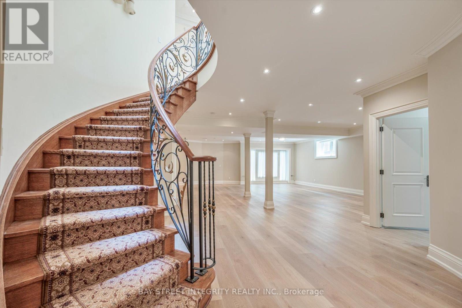 50 Leacroft Crescent, Toronto (Banbury-Don Mills), Ontario  M3B 2G6 - Photo 39 - C12208696