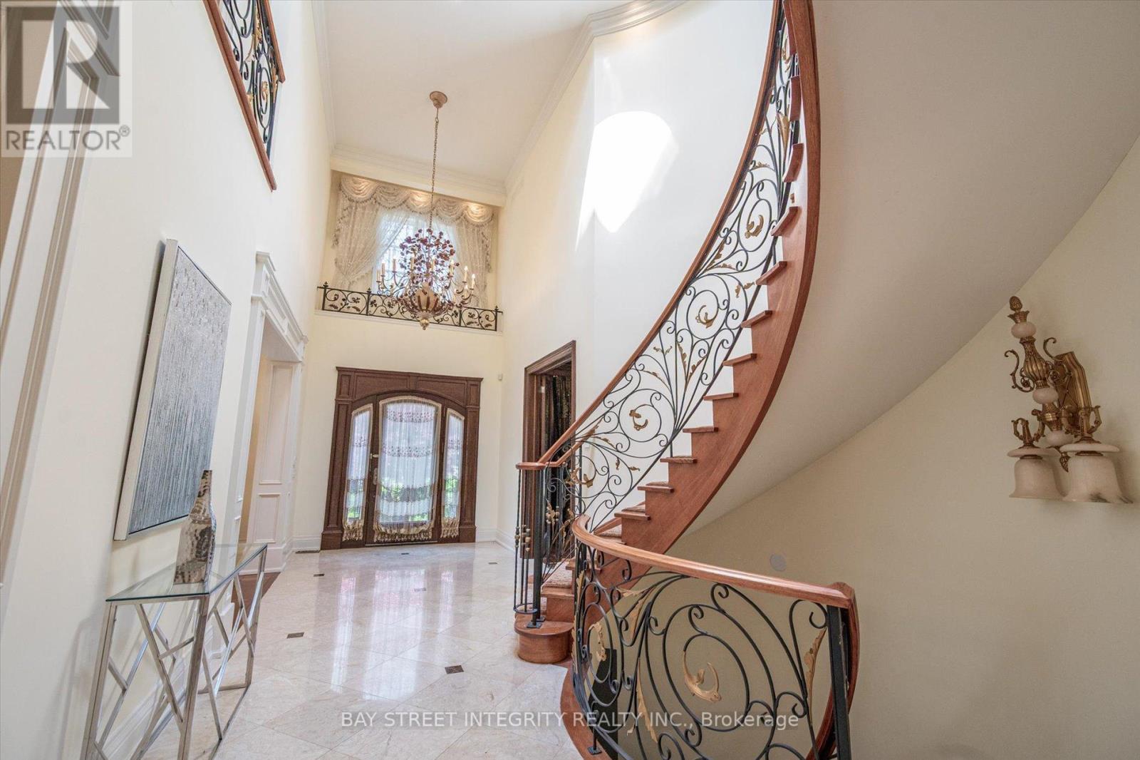 50 Leacroft Crescent, Toronto (Banbury-Don Mills), Ontario  M3B 2G6 - Photo 7 - C12208696