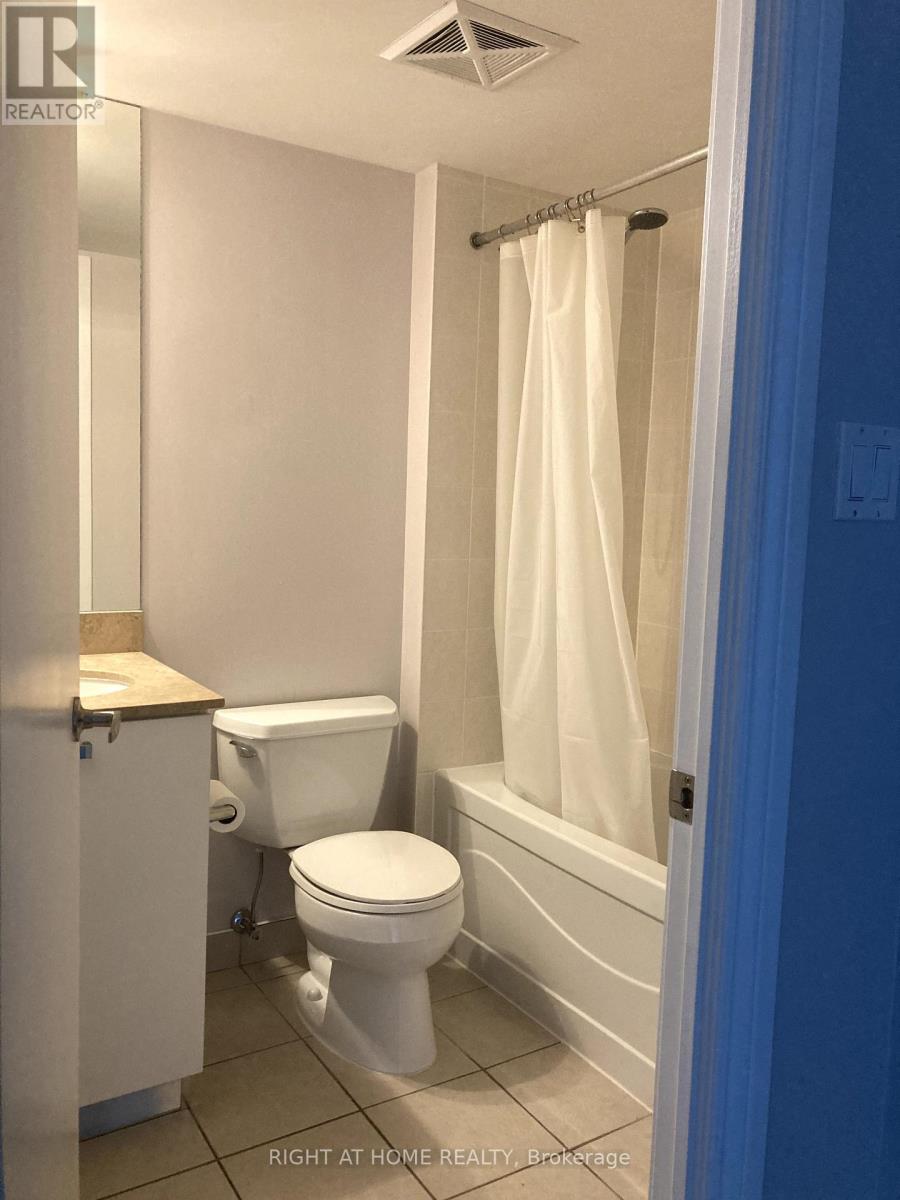 901 - 37 Grosvenor Street, Toronto, Ontario  M4Y 3G5 - Photo 12 - C12208710