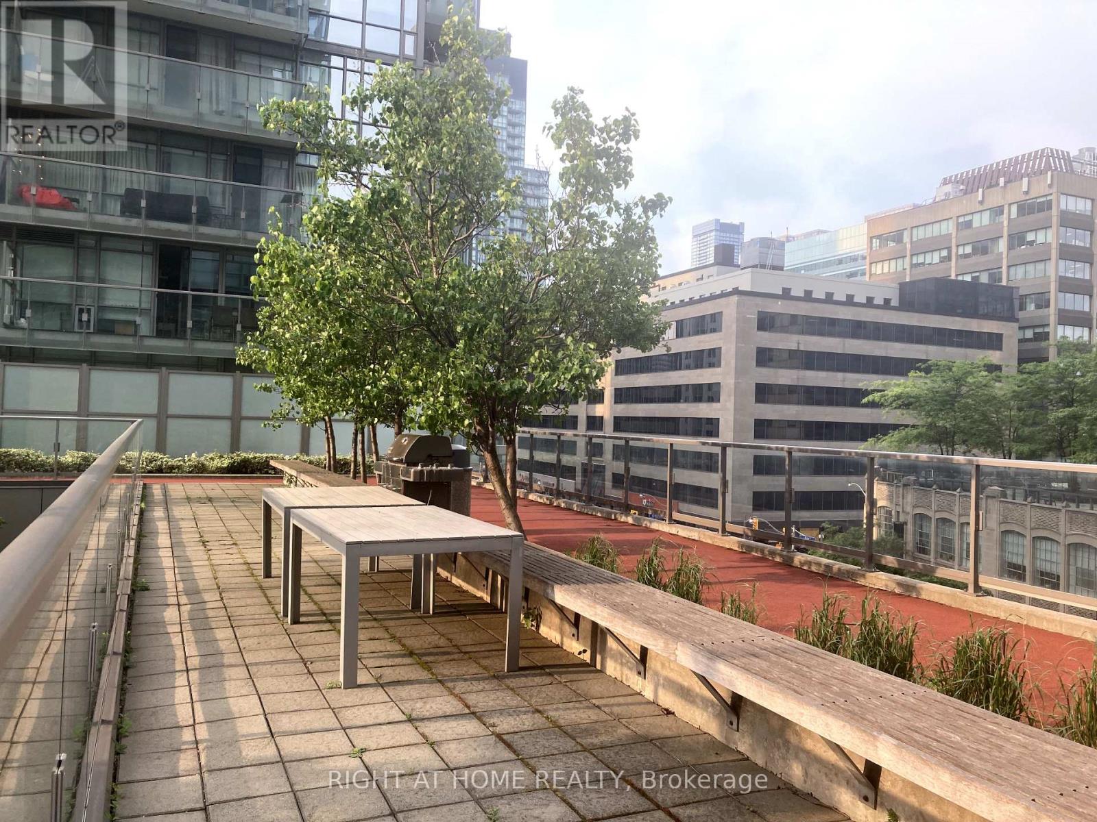 901 - 37 Grosvenor Street, Toronto, Ontario  M4Y 3G5 - Photo 17 - C12208710