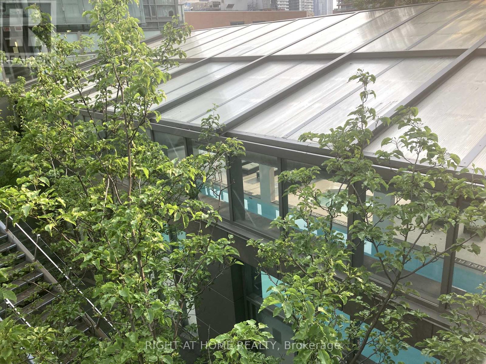 901 - 37 Grosvenor Street, Toronto, Ontario  M4Y 3G5 - Photo 18 - C12208710