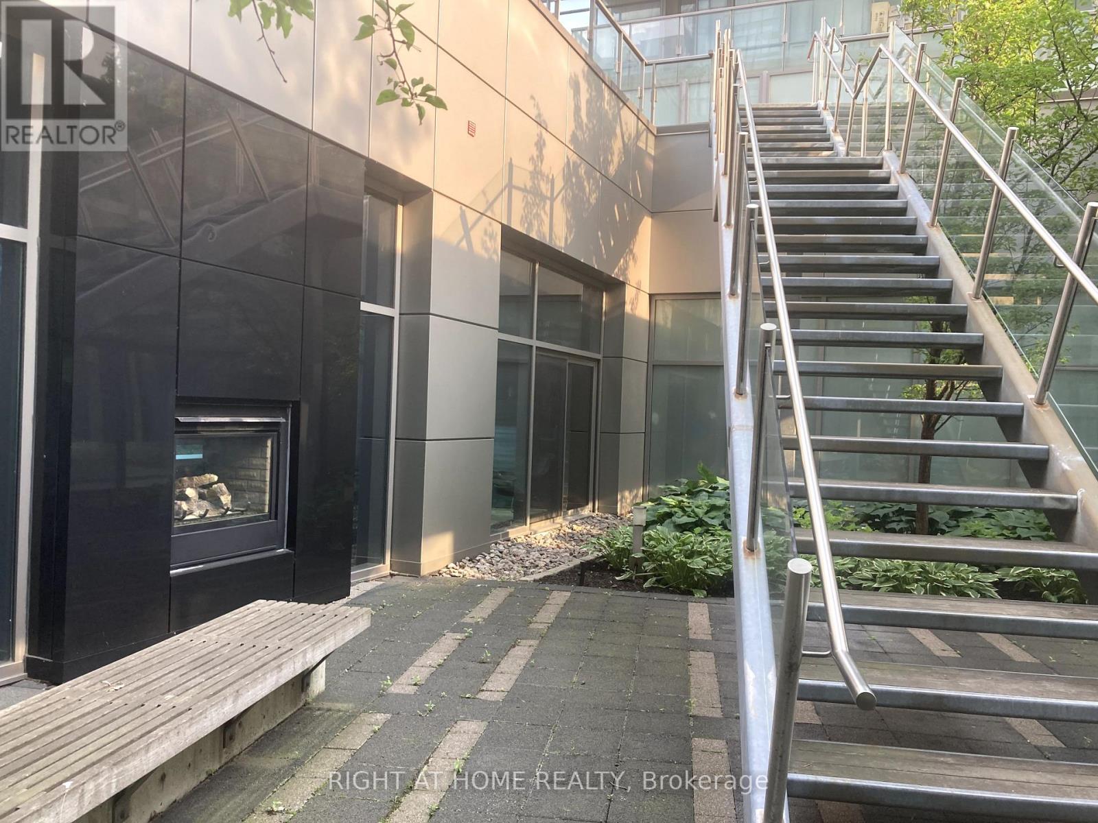 901 - 37 Grosvenor Street, Toronto, Ontario  M4Y 3G5 - Photo 26 - C12208710