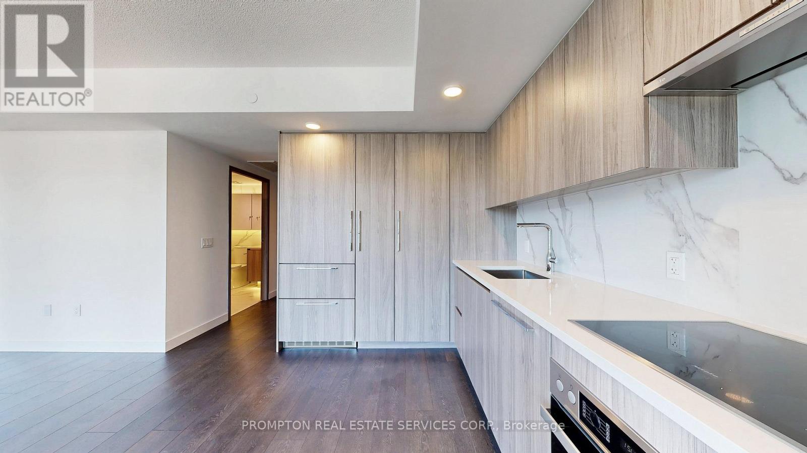 3811 - 1 Concord Cityplace Way, Toronto, Ontario  M5V 0X3 - Photo 26 - C12208733