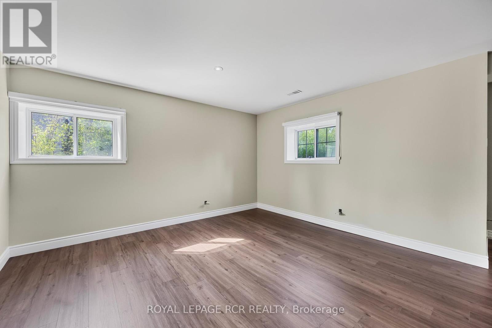 281 Scarlett Line, Oro-Medonte, Ontario  L0L 1V0 - Photo 24 - S12208705