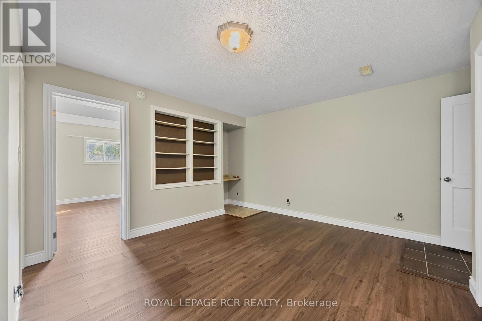 281 Scarlett Line, Oro-Medonte, Ontario  L0L 1V0 - Photo 37 - S12208705