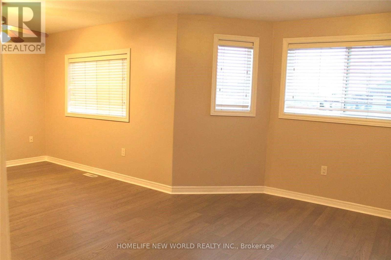 102 Emms Drive, Barrie, Ontario  L4N 8H5 - Photo 11 - S12208727