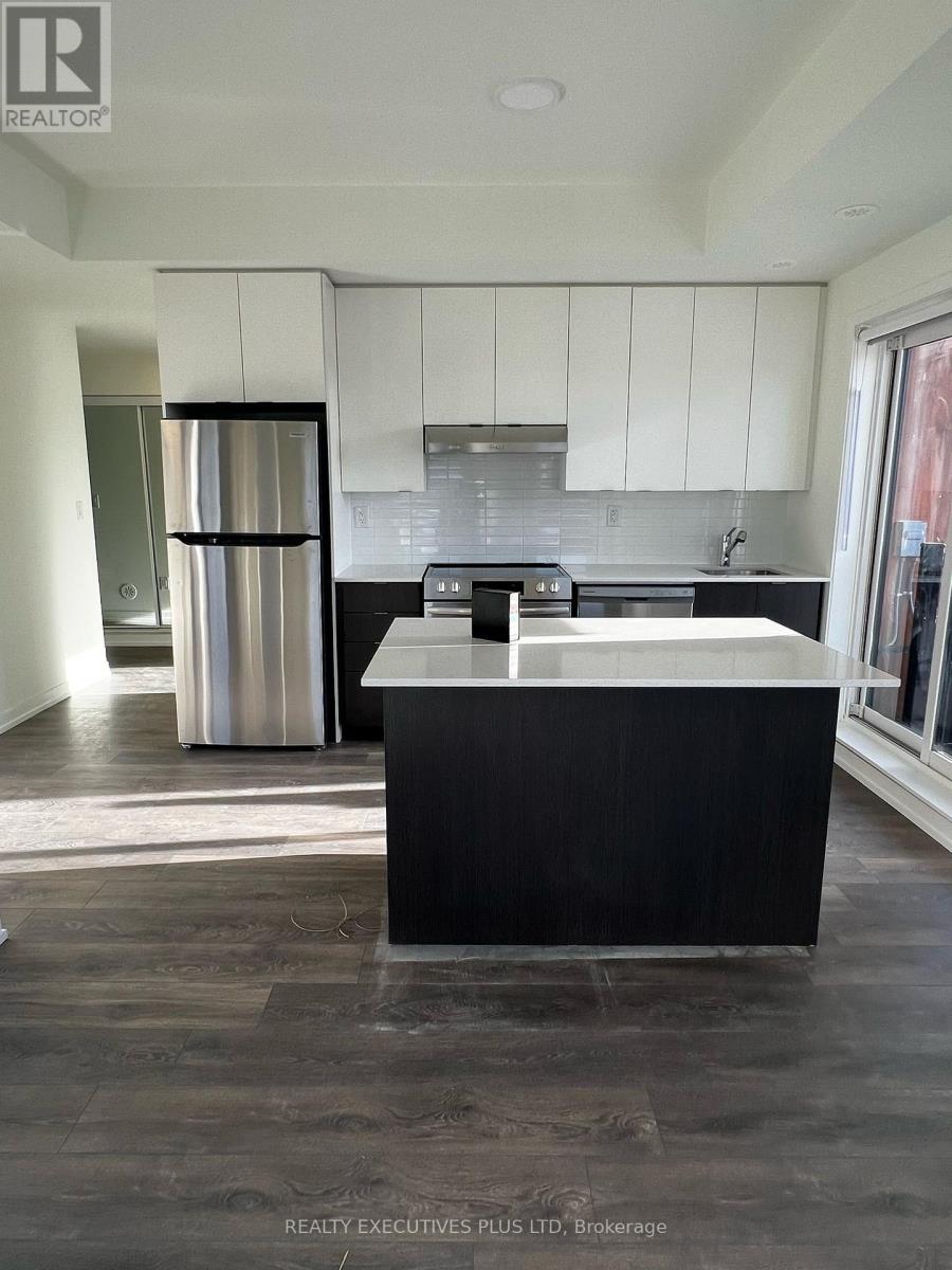 606 - 135 Canon Jackson Drive, Toronto, Ontario  M6M 0C3 - Photo 13 - W12208670