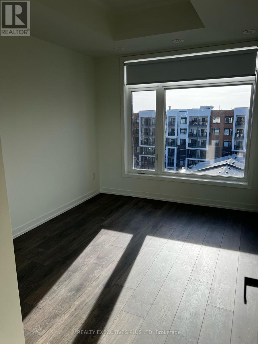 606 - 135 Canon Jackson Drive, Toronto, Ontario  M6M 0C3 - Photo 3 - W12208670