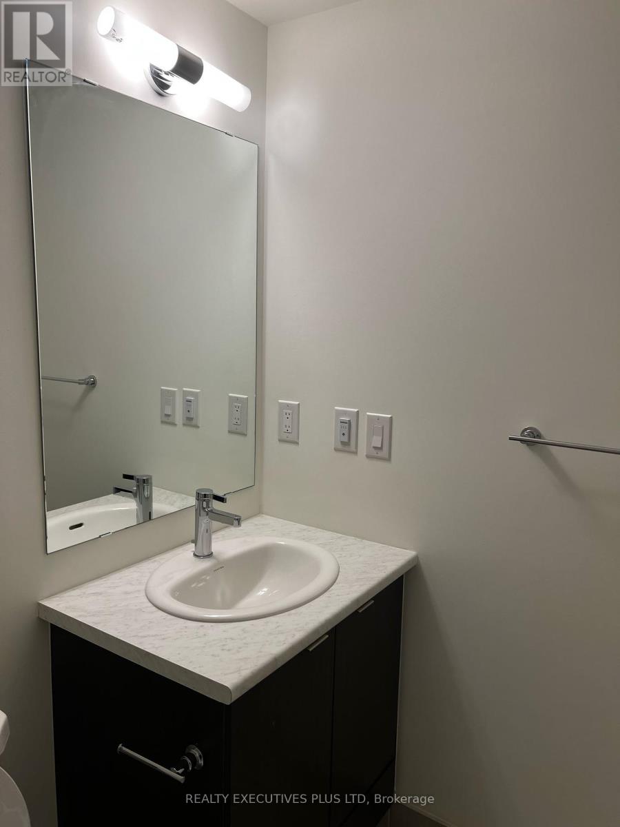 606 - 135 Canon Jackson Drive, Toronto, Ontario  M6M 0C3 - Photo 8 - W12208670