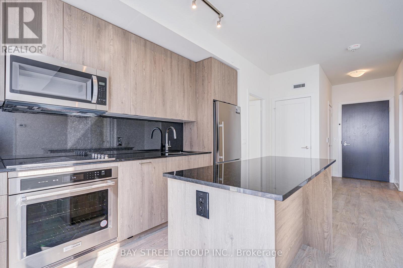 4032 - 5 Mabelle Avenue, Toronto, Ontario  M9A 0C8 - Photo 17 - W12208675