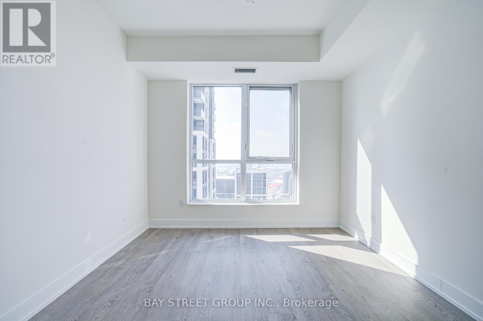 4032 - 5 Mabelle Avenue, Toronto, Ontario  M9A 0C8 - Photo 24 - W12208675
