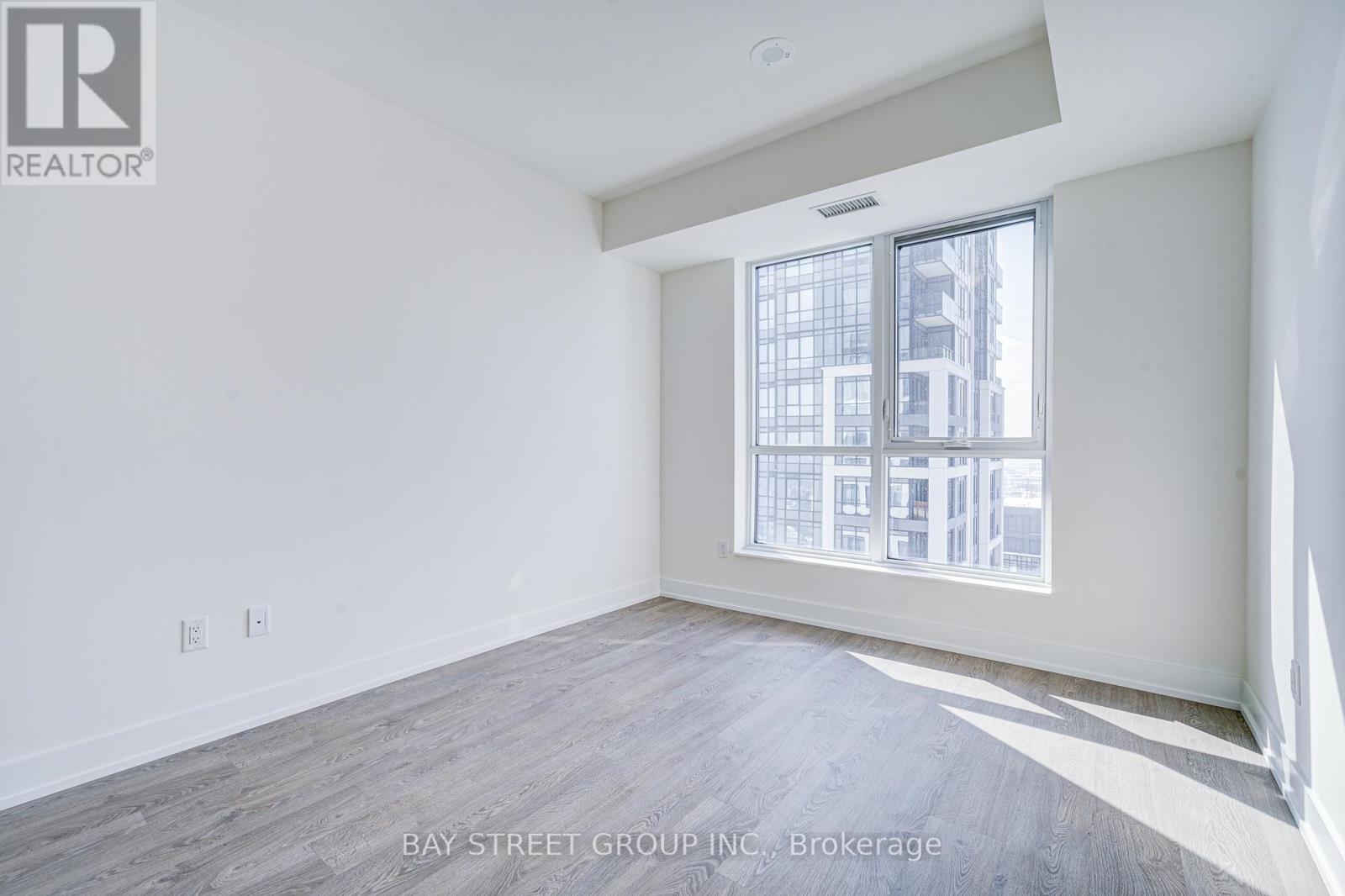 4032 - 5 Mabelle Avenue, Toronto, Ontario  M9A 0C8 - Photo 25 - W12208675