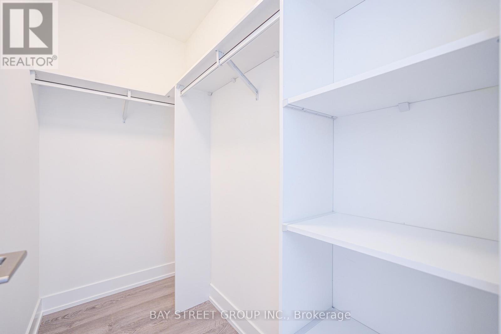 4032 - 5 Mabelle Avenue, Toronto, Ontario  M9A 0C8 - Photo 28 - W12208675