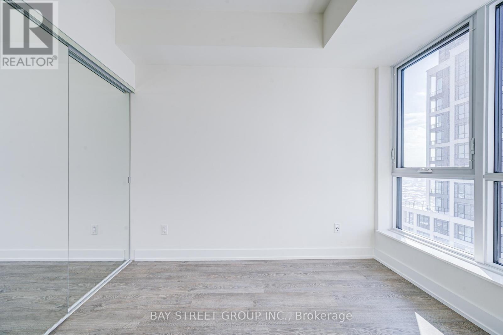 4032 - 5 Mabelle Avenue, Toronto, Ontario  M9A 0C8 - Photo 30 - W12208675
