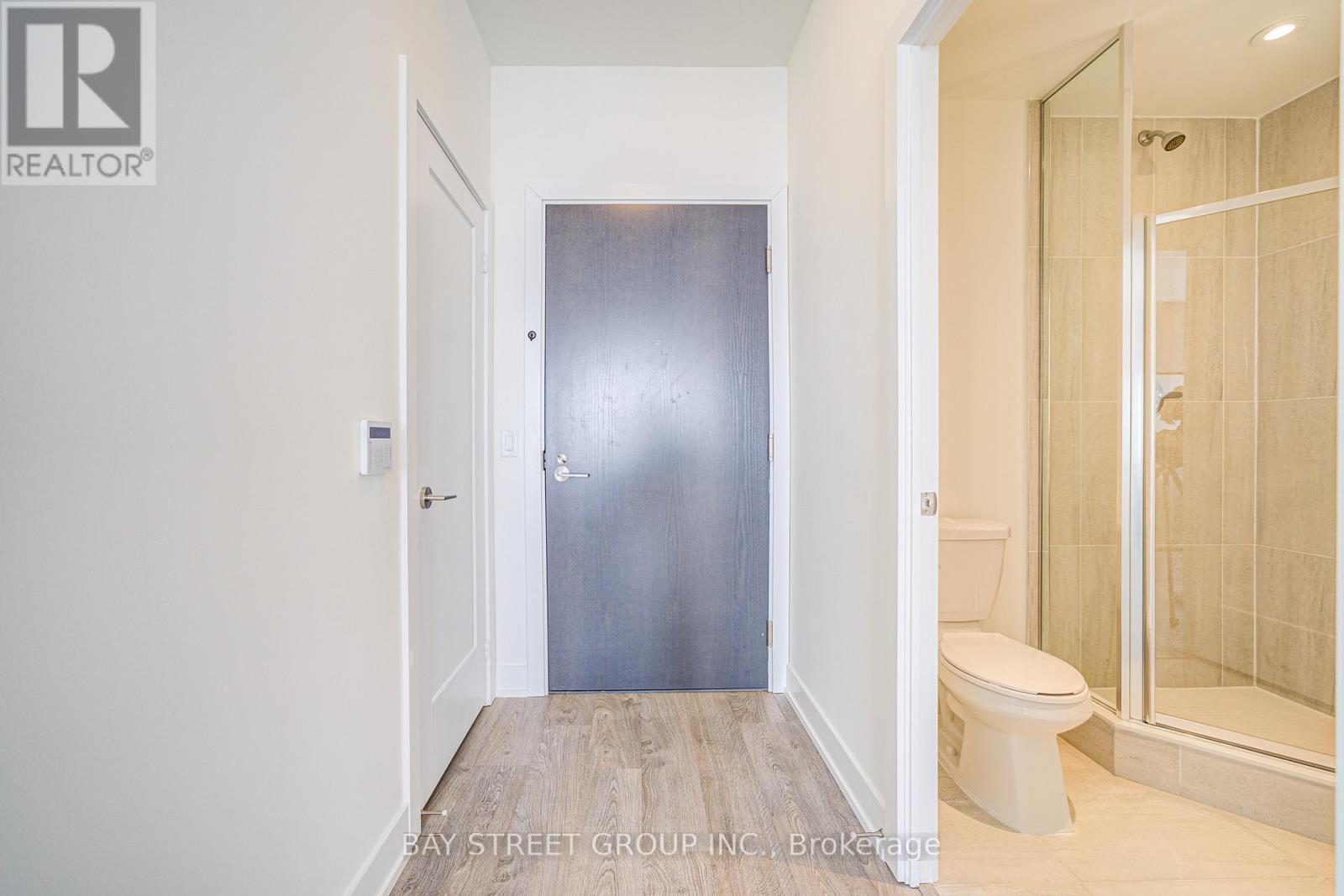 4032 - 5 Mabelle Avenue, Toronto, Ontario  M9A 0C8 - Photo 9 - W12208675
