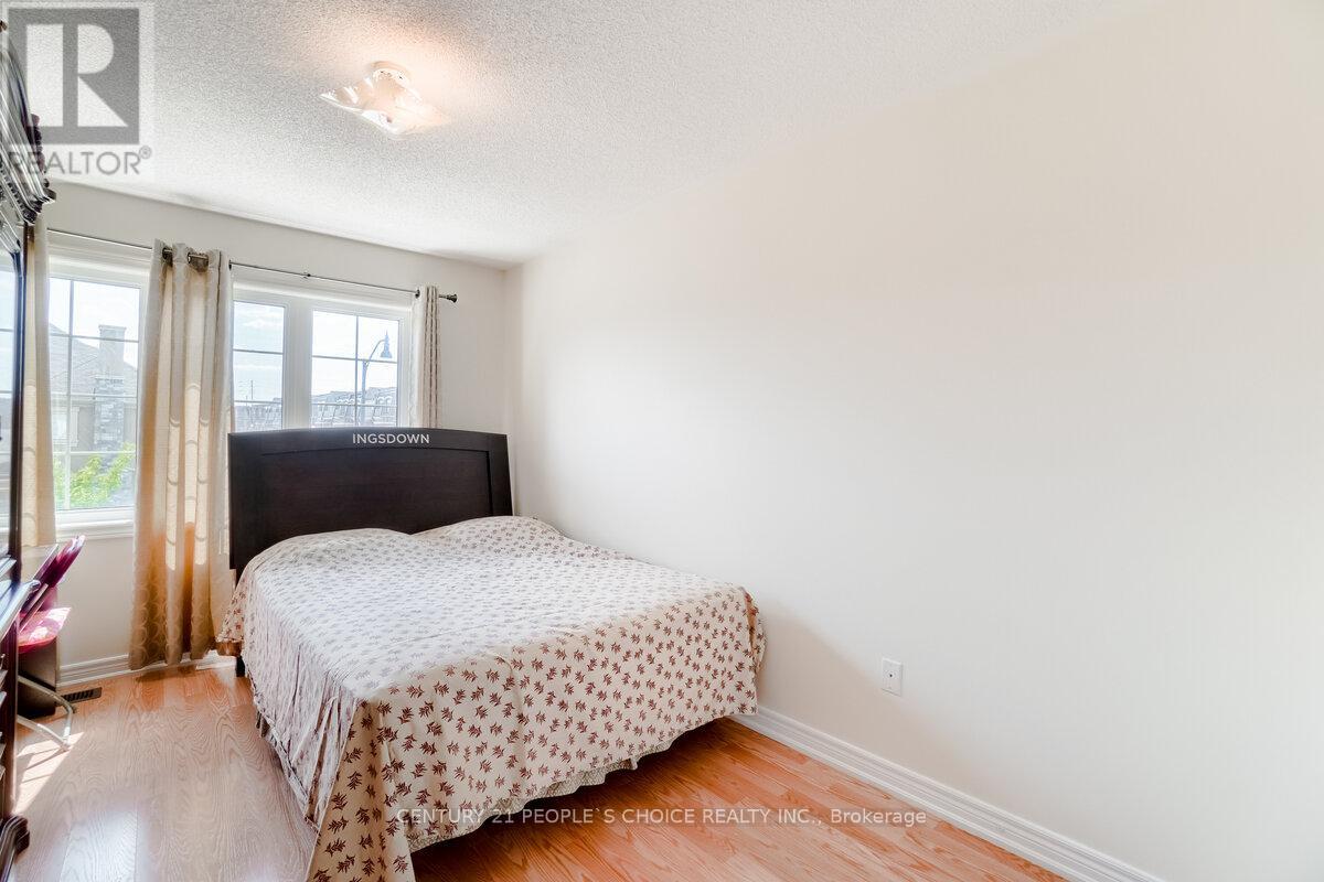 39 Wardenwood Drive, Brampton, Ontario  L6R 3W4 - Photo 28 - W12208702