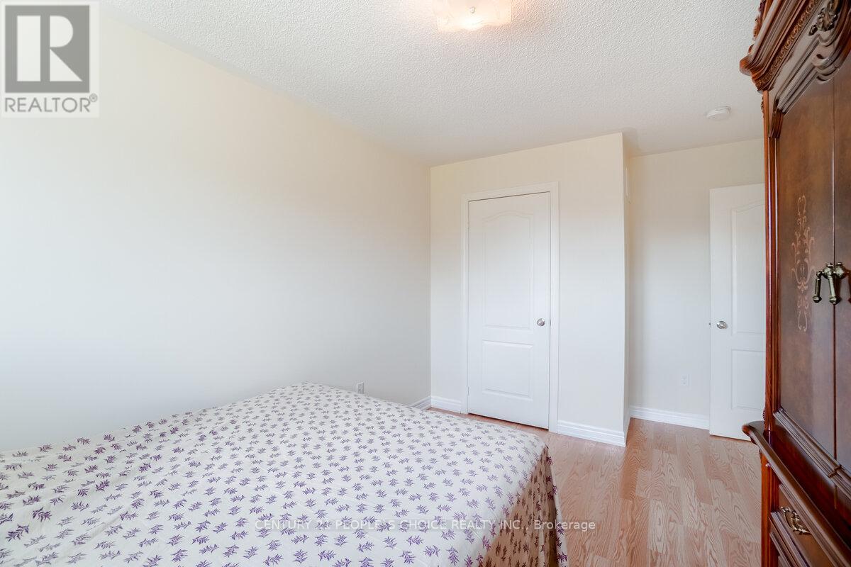 39 Wardenwood Drive, Brampton, Ontario  L6R 3W4 - Photo 29 - W12208702