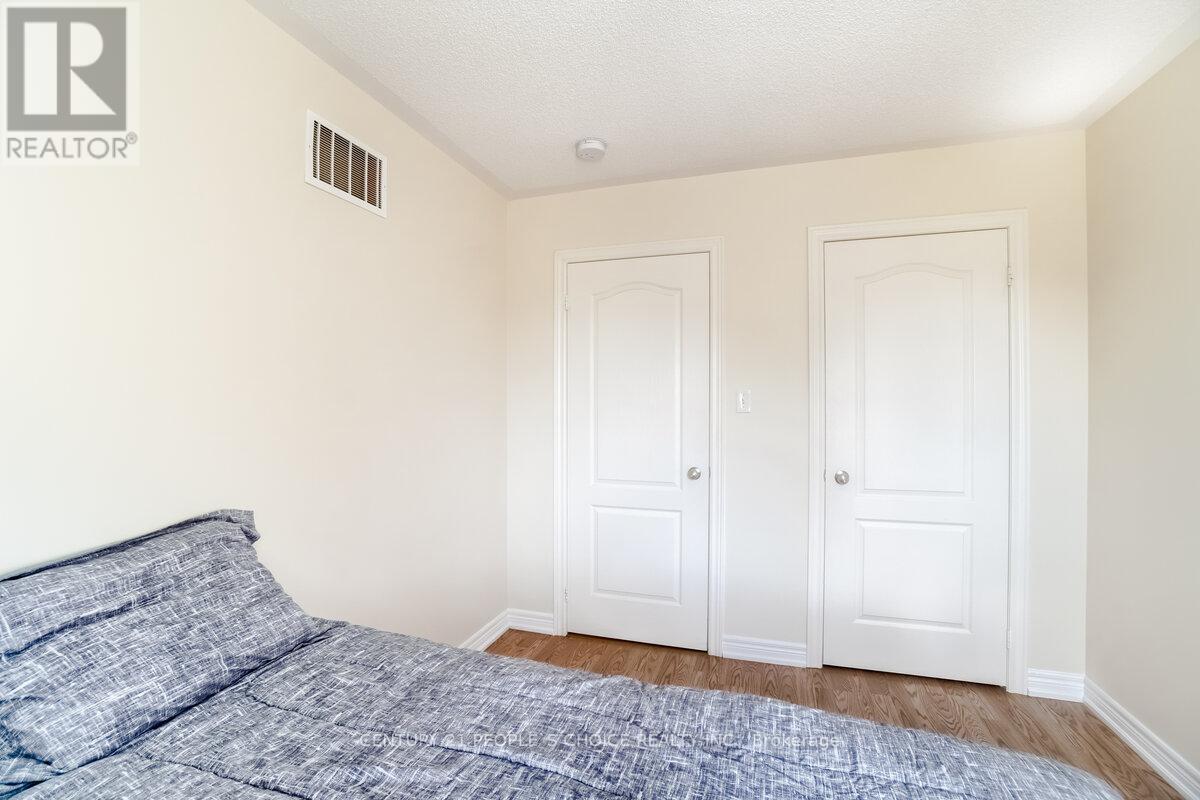 39 Wardenwood Drive, Brampton, Ontario  L6R 3W4 - Photo 31 - W12208702
