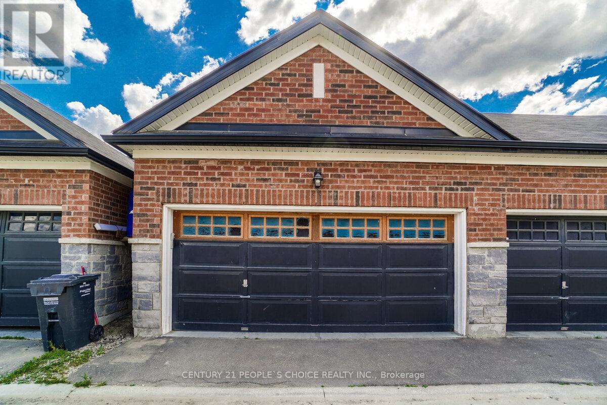 39 Wardenwood Drive, Brampton, Ontario  L6R 3W4 - Photo 38 - W12208702