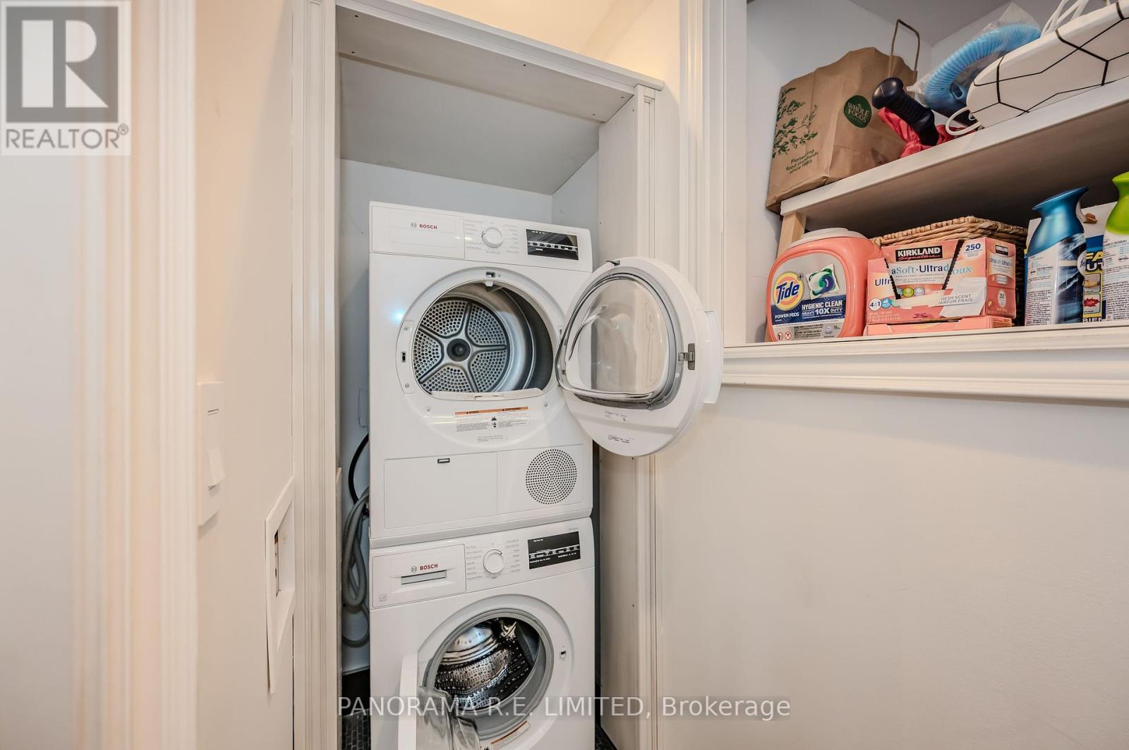 Main - 12 Arkley Crescent, Toronto, Ontario  M9R 3S3 - Photo 15 - W12208712