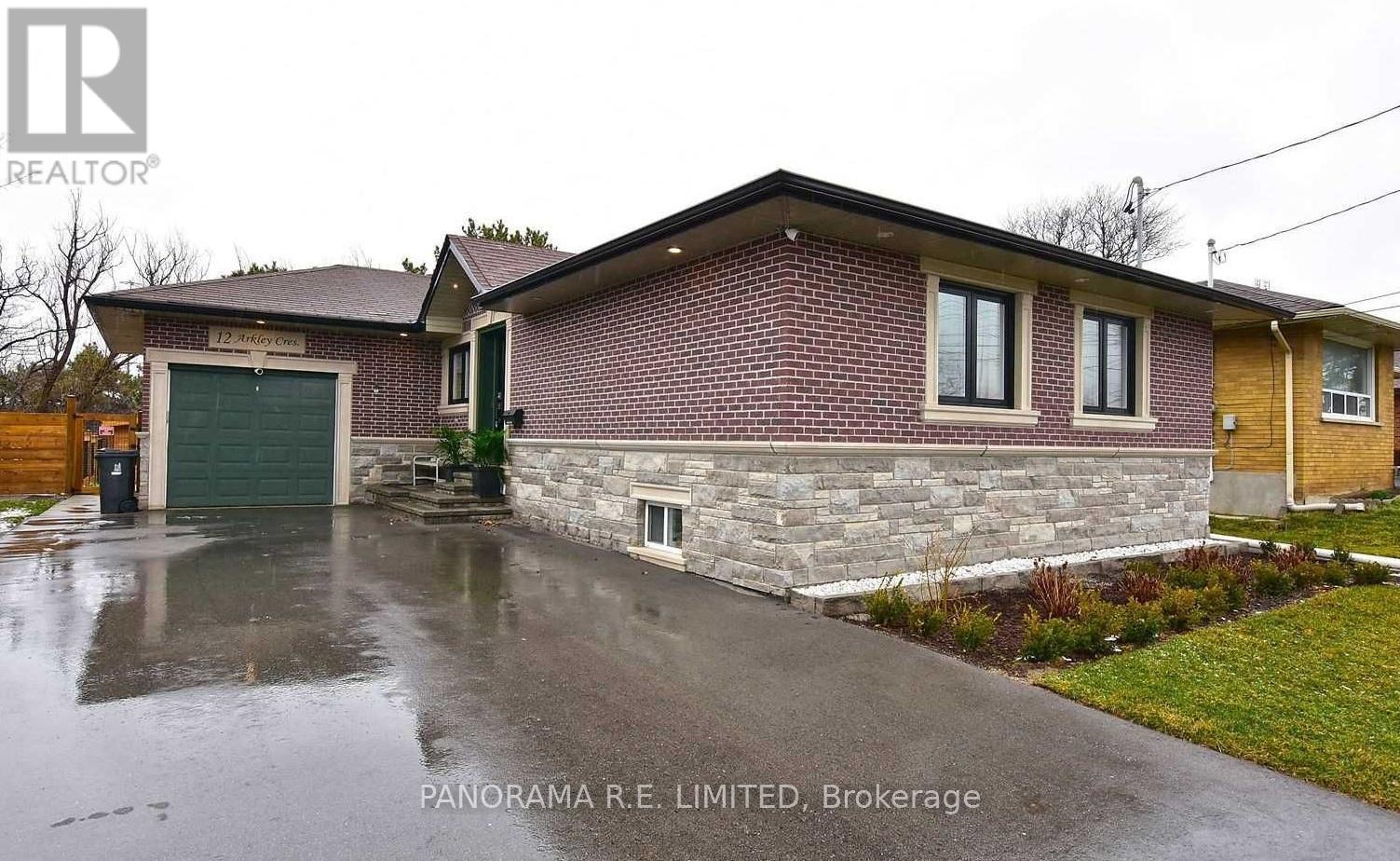 Main - 12 Arkley Crescent, Toronto, Ontario  M9R 3S3 - Photo 16 - W12208712