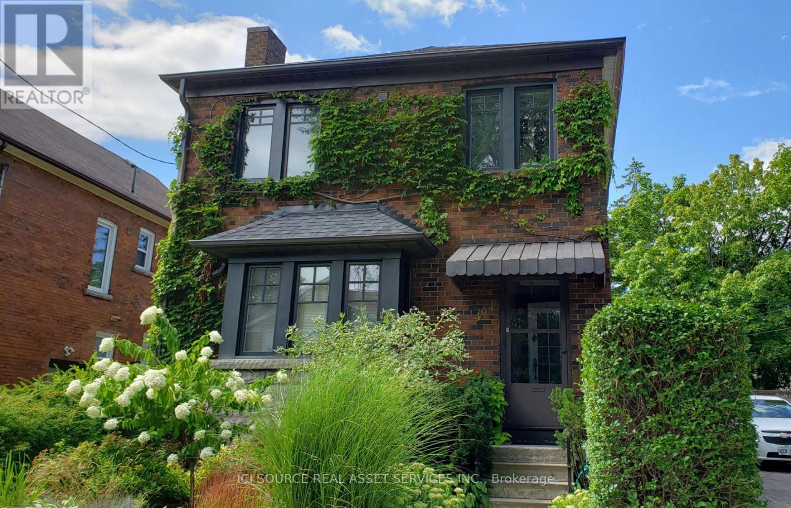 MAIN FLOOR APARTMENT - 494 ARMADALE AVENUE, Toronto, Ontario