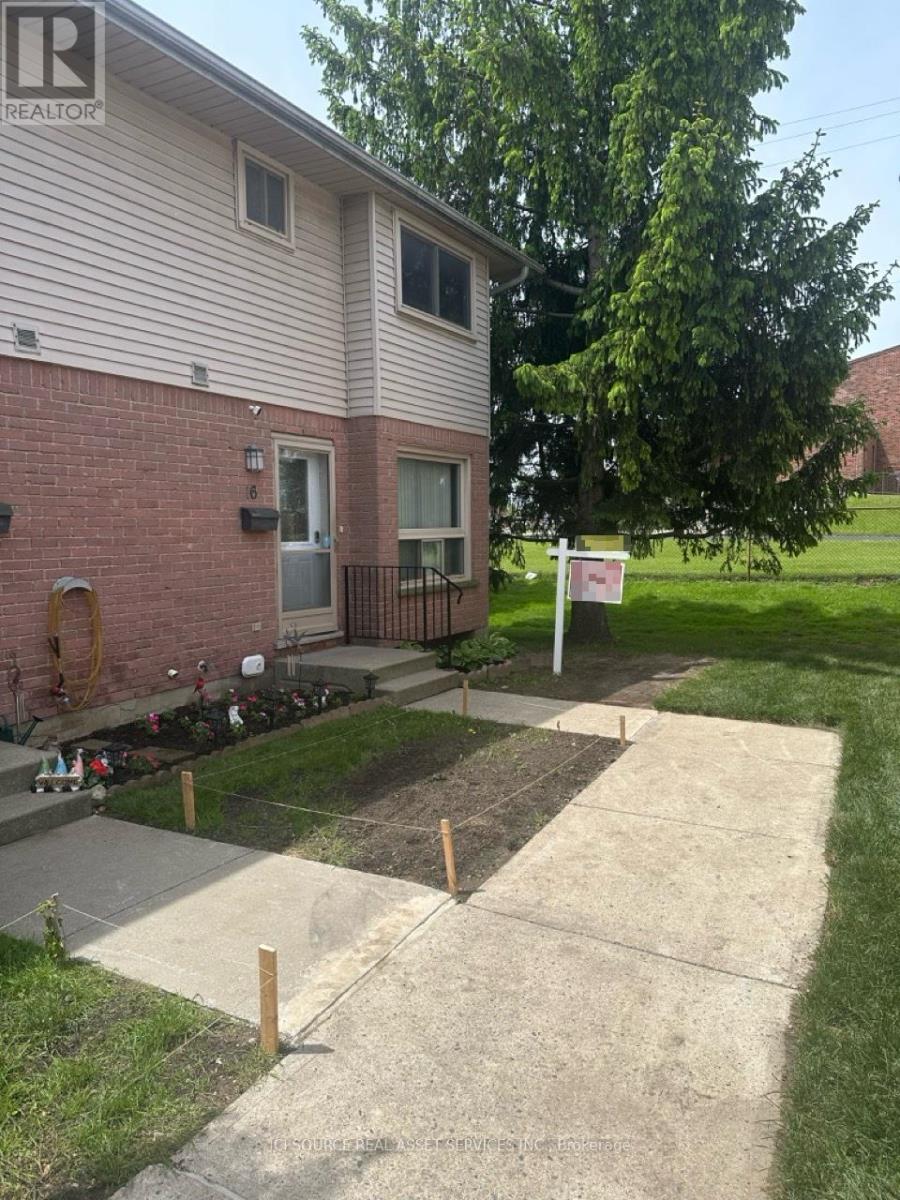 16 - 75 Ansondale Road, London South, Ontario  N6C 5W3 - Photo 1 - X12208731