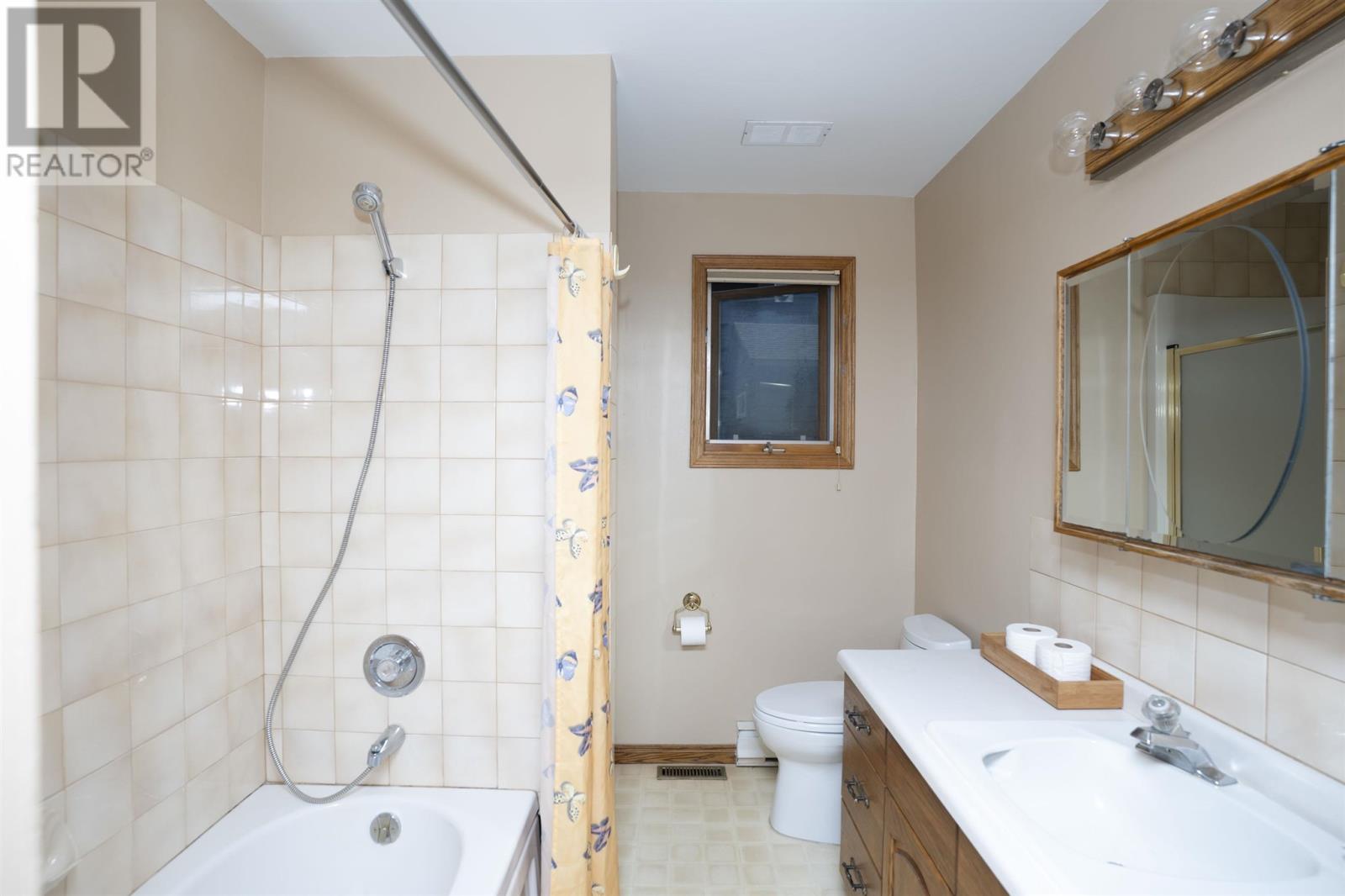 2061 Sunnyside Beach, Thunder Bay, Ontario  P7A 4K4 - Photo 32 - TB251568