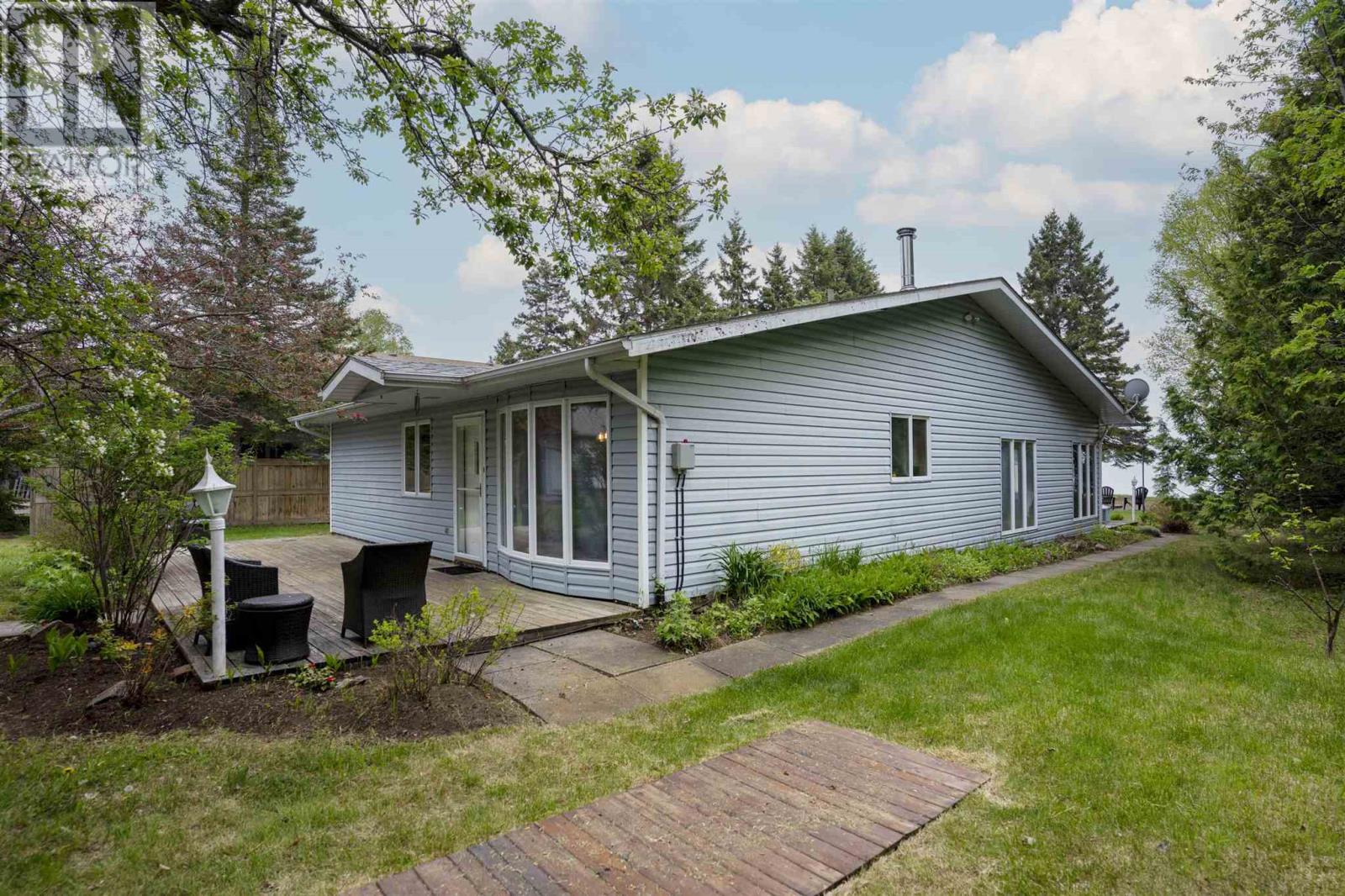 2061 Sunnyside Beach, Thunder Bay, Ontario  P7A 4K4 - Photo 42 - TB251568