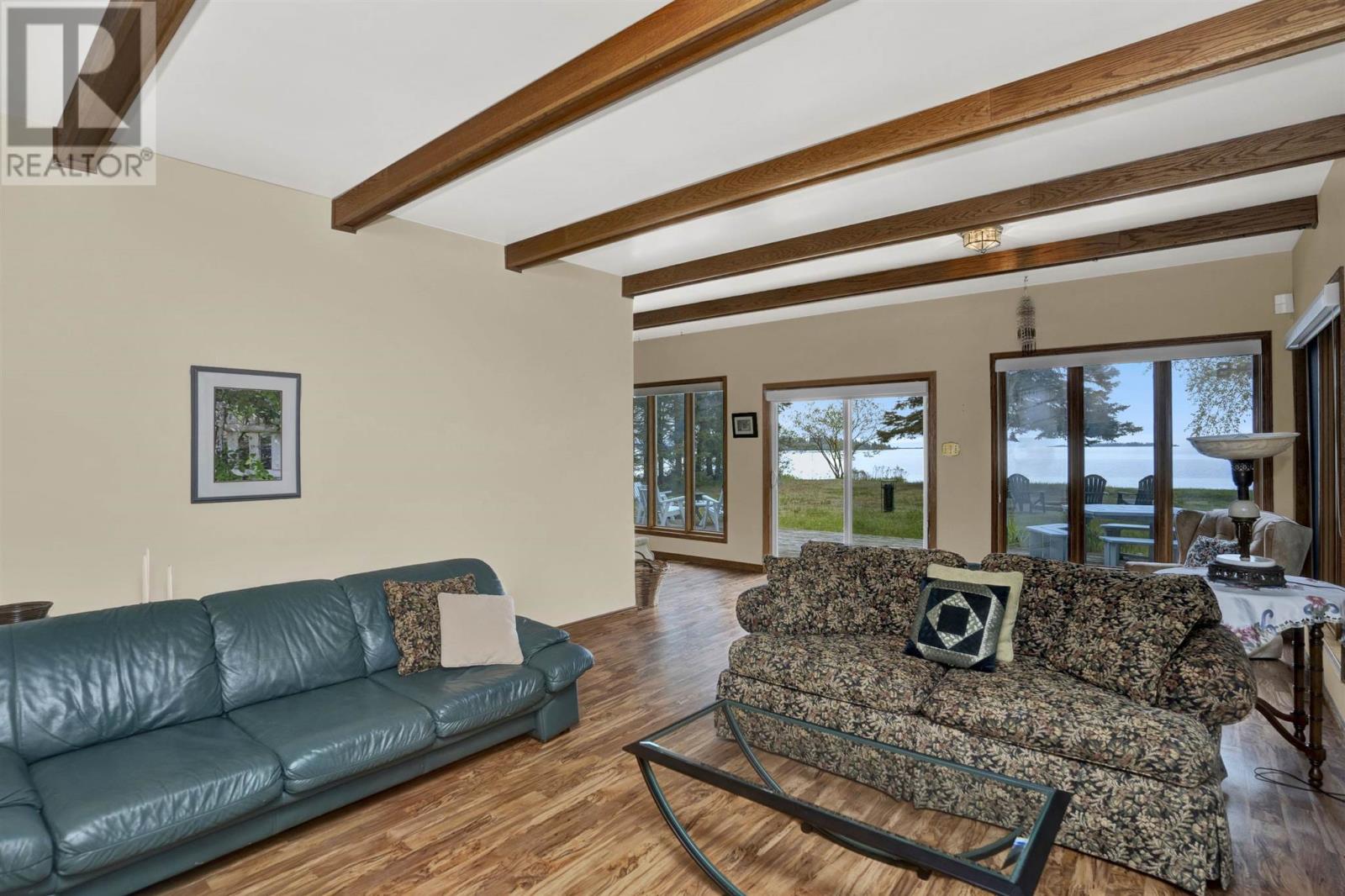 2061 Sunnyside Beach, Thunder Bay, Ontario  P7A 4K4 - Photo 9 - TB251568