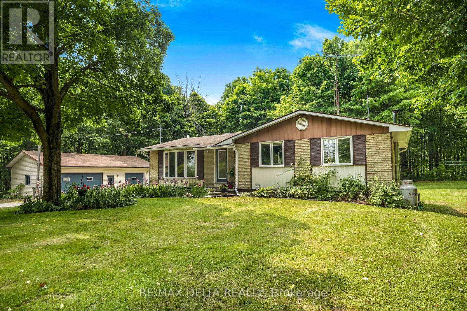 1520 Ridge Road, Champlain, Ontario  K0B 1R0 - Photo 2 - X12208745