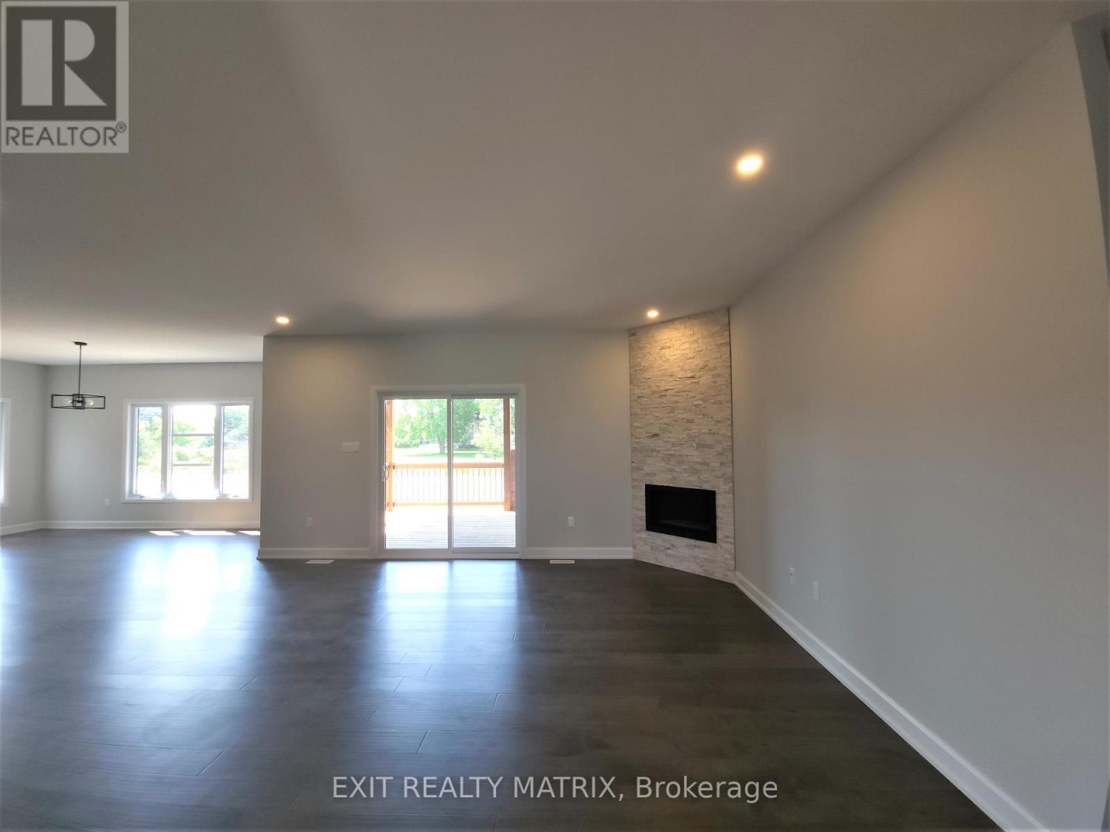 33 Whitetail Avenue, South Stormont, Ontario  K0C 1P0 - Photo 3 - X12208751
