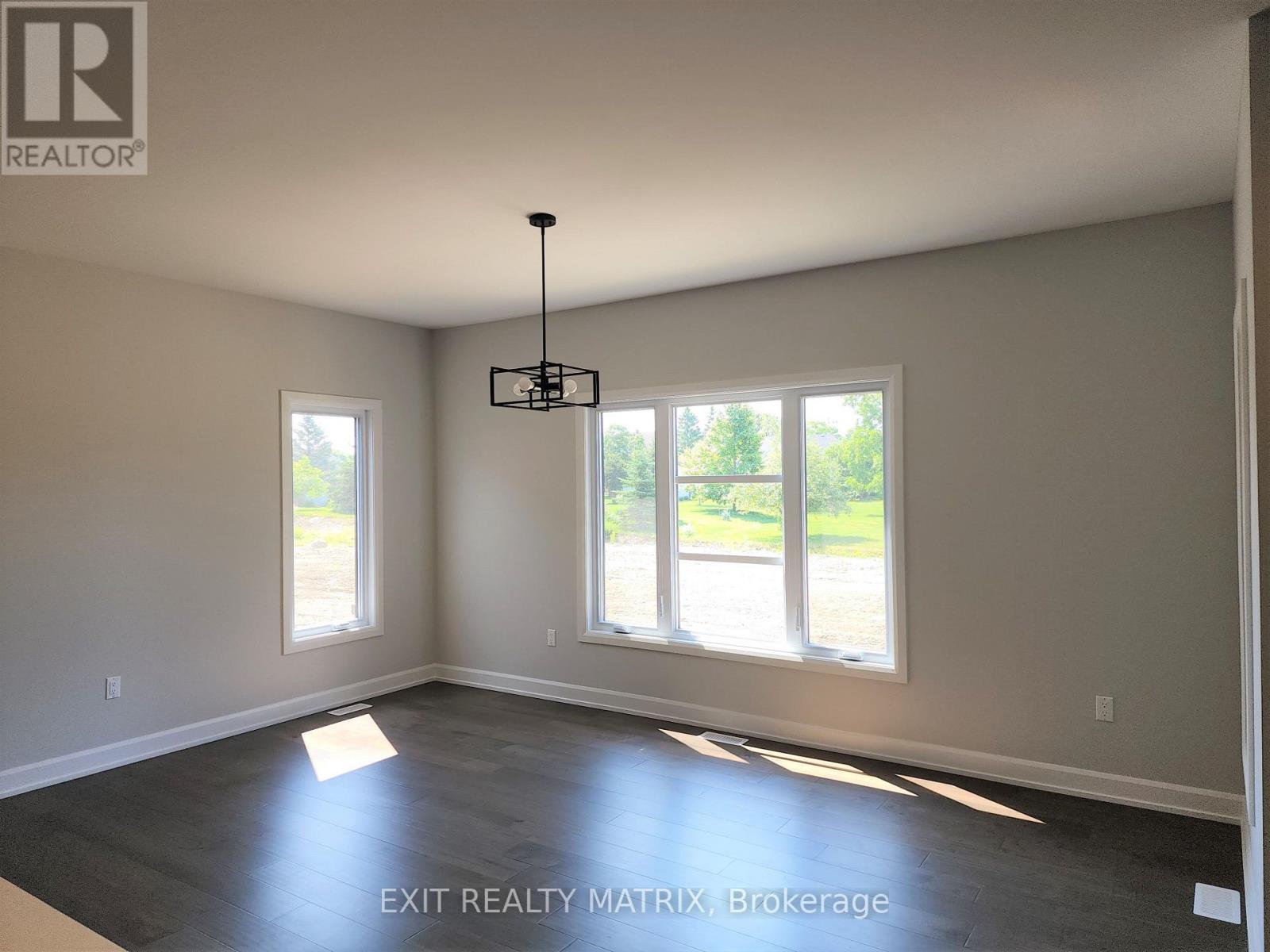 33 Whitetail Avenue, South Stormont, Ontario  K0C 1P0 - Photo 6 - X12208751