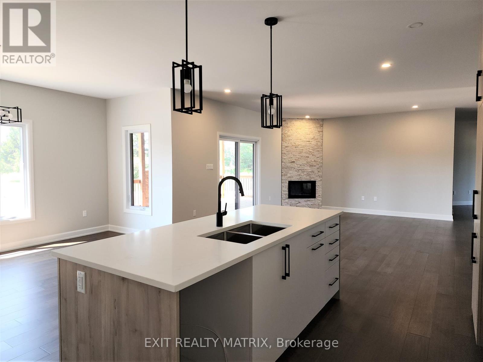 33 Whitetail Avenue, South Stormont, Ontario  K0C 1P0 - Photo 7 - X12208751