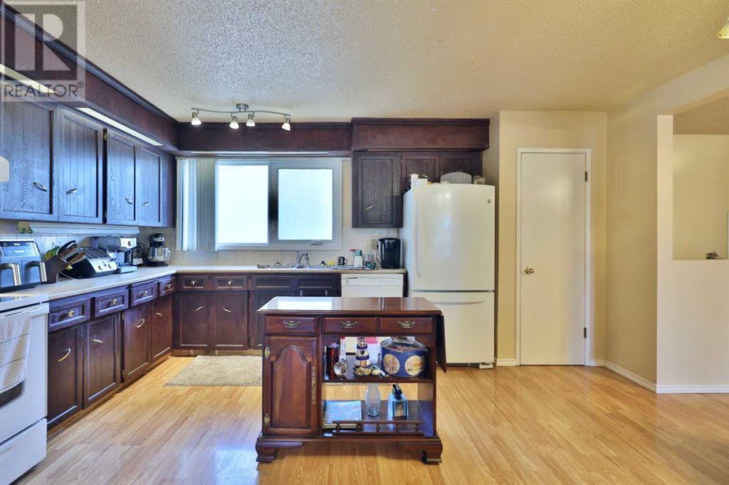 3911 57 Street, Camrose, Alberta  T4V 3H6 - Photo 12 - A2229124