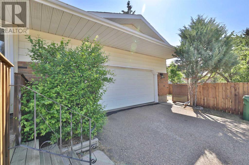 3911 57 Street, Camrose, Alberta  T4V 3H6 - Photo 28 - A2229124