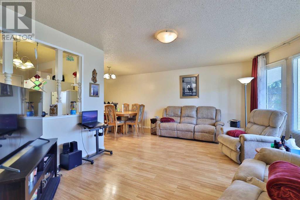 3911 57 Street, Camrose, Alberta  T4V 3H6 - Photo 7 - A2229124