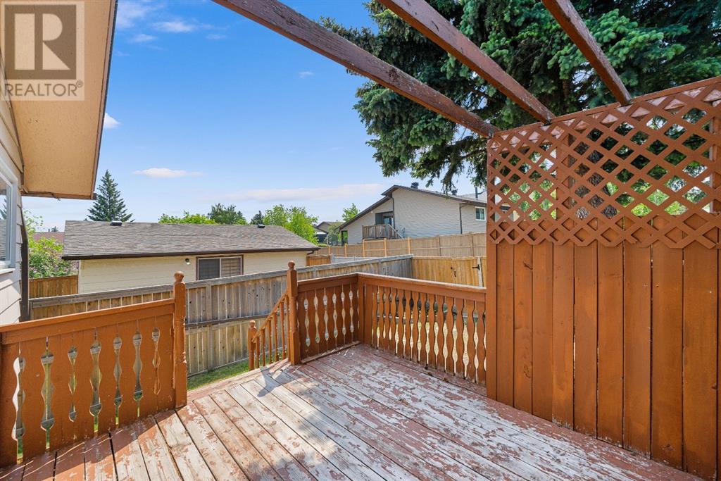 107 Beacham Way Nw, Calgary, Alberta  T3K 1R9 - Photo 16 - A2228761