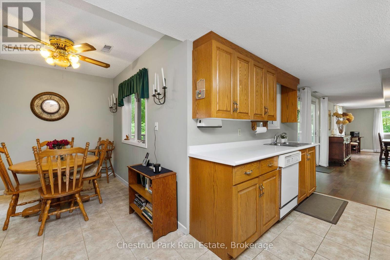 3711 Brunel Road, Lake Of Bays, Ontario  P0B 1A0 - Photo 8 - X12208750