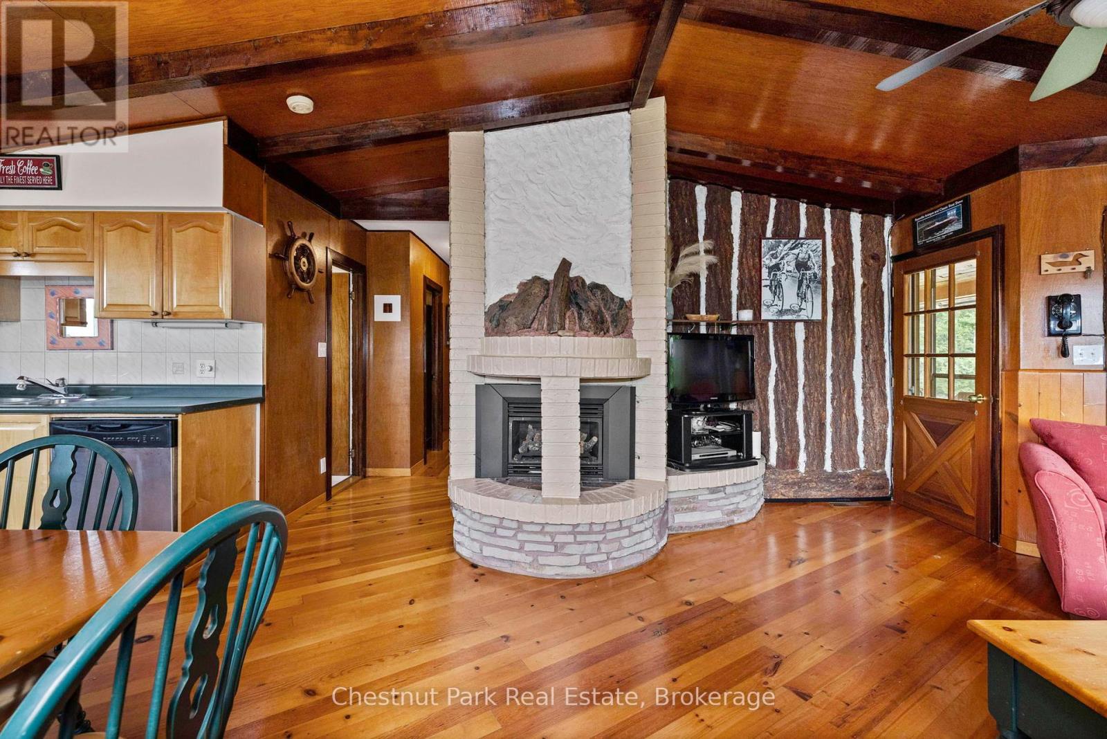 4 Mallard Lane, Lake Of Bays, Ontario  P0B 1A0 - Photo 8 - X12208755