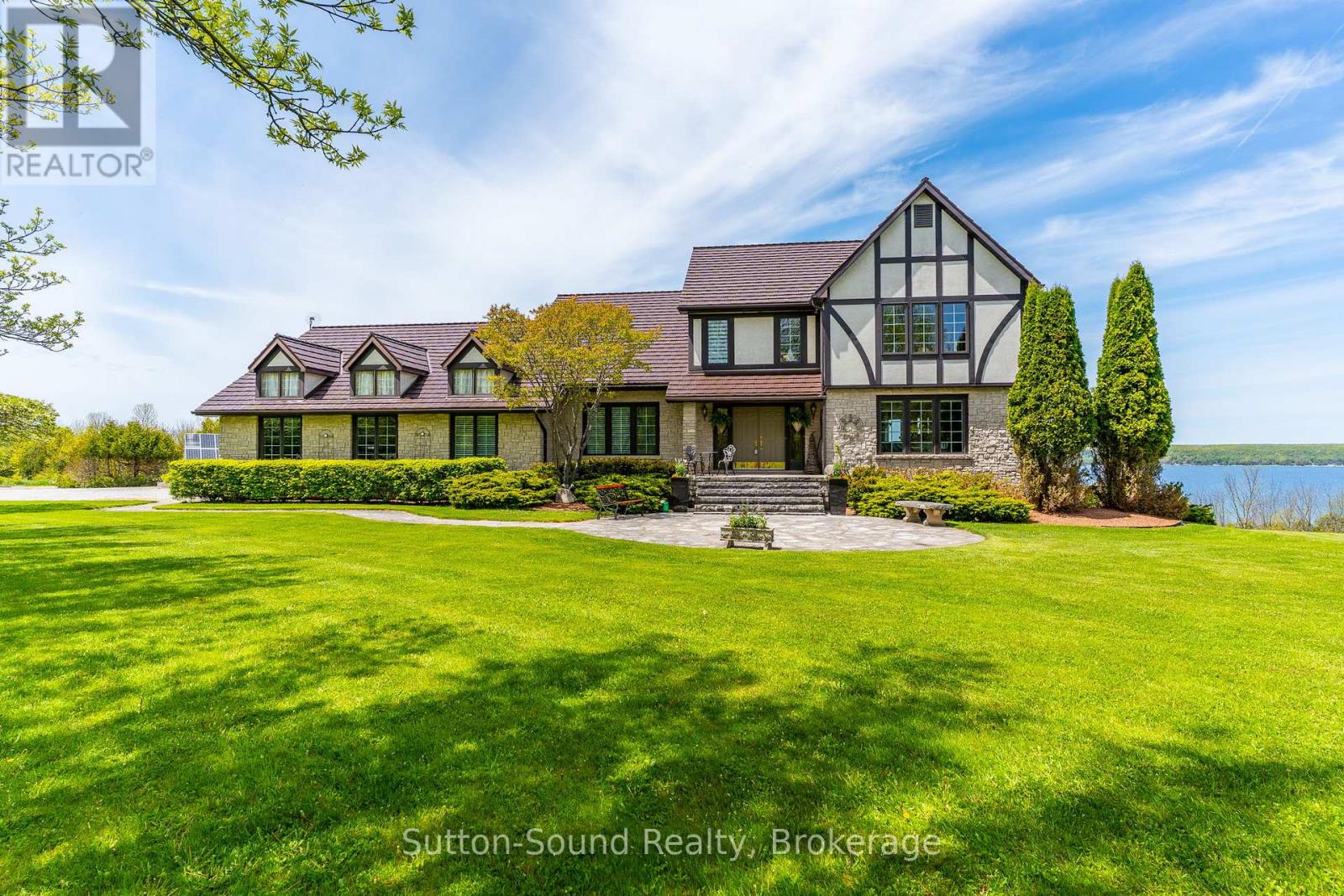 502121 GREY 1 ROAD, Georgian Bluffs, Ontario