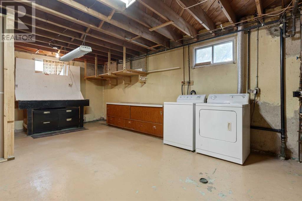 5204 43 Avenue, Camrose, Alberta  T4V 0A2 - Photo 30 - A2227332